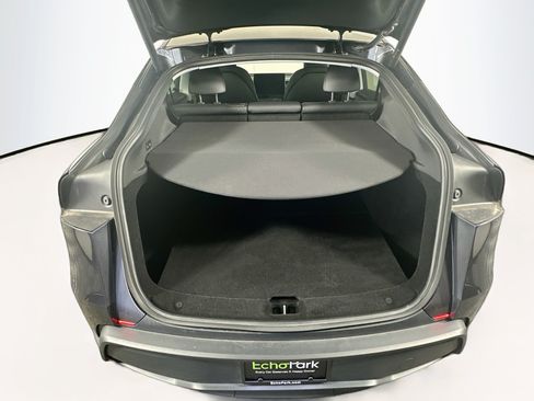 Used 2026 Tesla Model Y 2WD image 27