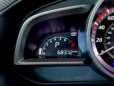 Used 2015 MAZDA MAZDA3 i Grand Touring image 16