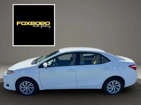 Used 2017 Toyota Corolla LE w/ Carpet Mat Package (TMS) FWD image 8