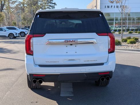 Used 2023 GMC Yukon XL Denali AWD/4WD image 4