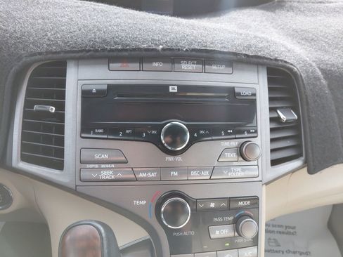 Used 2009 Toyota Venza AWD image 35