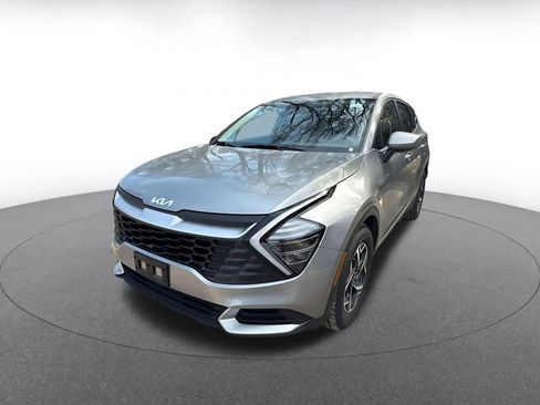 Used 2025 Kia Sportage LX image 12