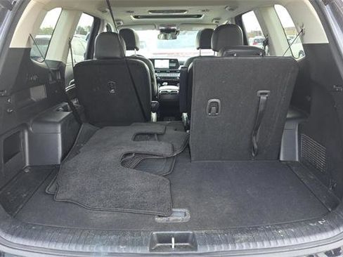 Used 2025 Kia Telluride S image 16