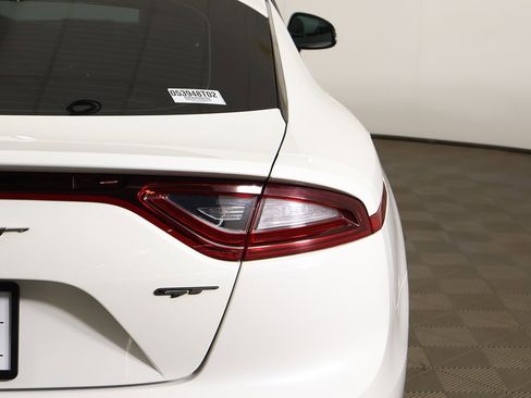 Used 2019 Kia Stinger GT1 image 19