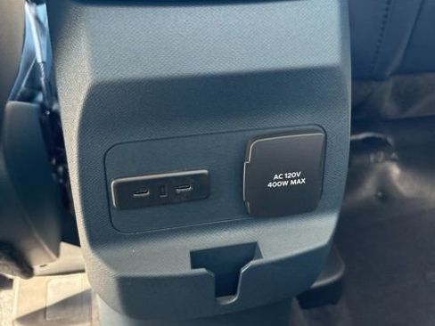 New 2025 Ford Maverick Lariat w/ 4K Tow Package image 37