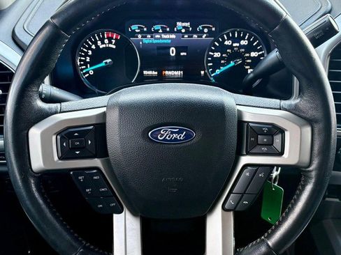 Used 2020 Ford F250 Lariat w/ Lariat Value Package AWD/4WD image 18