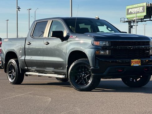 Used 2020 Chevrolet Silverado 1500 Custom Trail Boss w/ Custom Convenience Package image 2