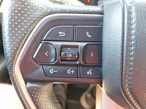 Used 2025 Toyota 4Runner SR5 AWD/4WD image 20