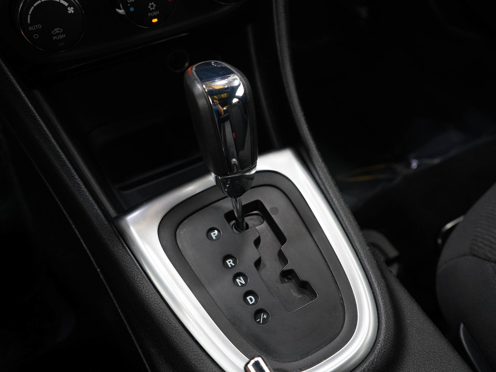 Used 2012 Chrysler 200 Touring w/ Cold Weather Group FWD image 19