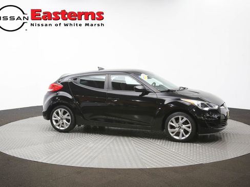 Used 2016 Hyundai Veloster image 44