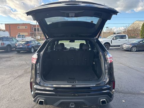 Used 2022 Ford Edge ST image 41