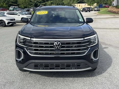 Certified 2024 Volkswagen Atlas SE FWD image 2