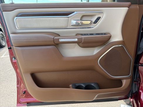 Used 2021 RAM 1500 Laramie image 32