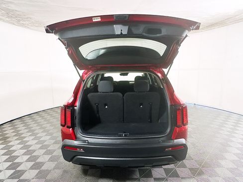 Used 2023 Kia Sorento LX FWD image 30