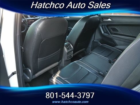 Used 2021 Volkswagen Tiguan SEL Premium R-Line w/ 3rd Row Seat Package AWD/4WD image 15