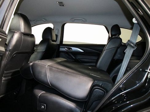 Used 2022 MAZDA CX-9 Touring image 15