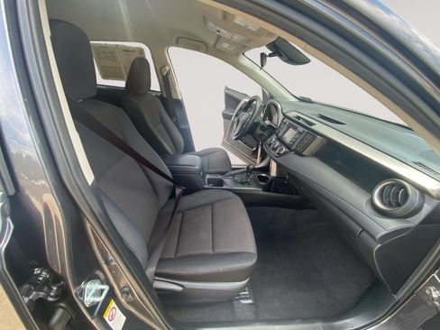 Used 2018 Toyota RAV4 LE w/ All Weather Liner Package AWD/4WD image 15