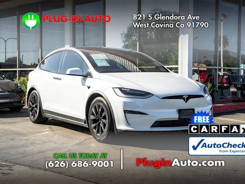 Used 2022 Tesla Model X Plaid image 3
