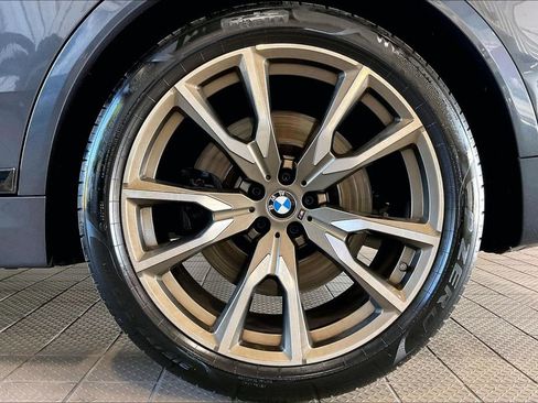 Used 2021 BMW X7 M50i w/ Cold Weather Package AWD/4WD image 35