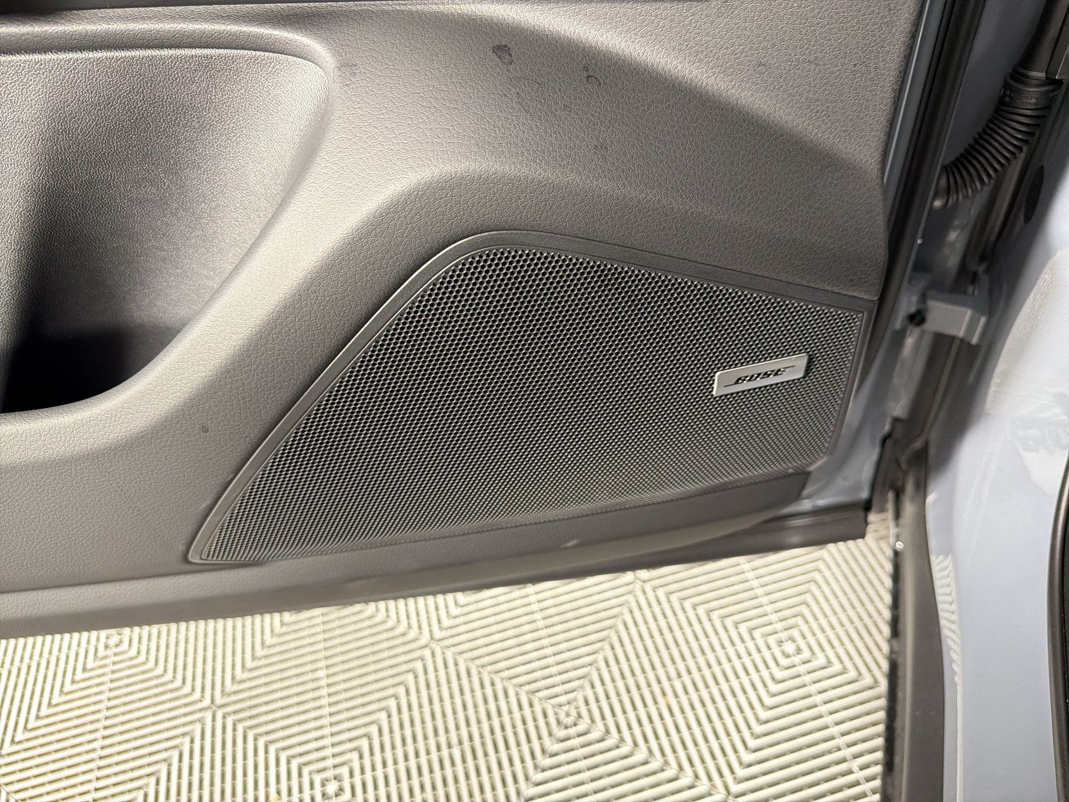 Certified 2026 Porsche Cayenne AWD/4WD image 22