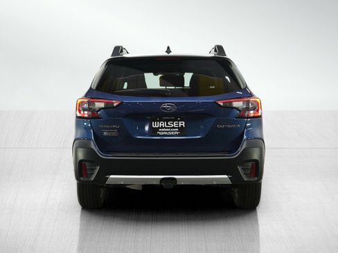 Used 2022 Subaru Outback Limited image 4