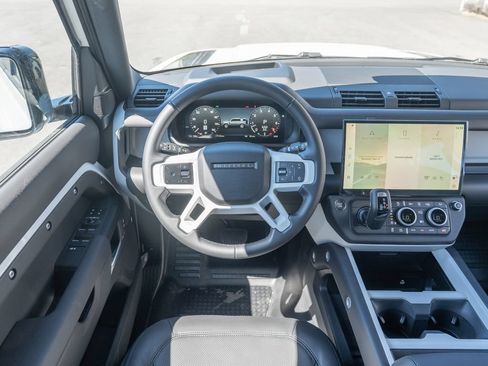 New 2026 Land Rover Defender 110 X-Dynamic SE AWD/4WD image 12