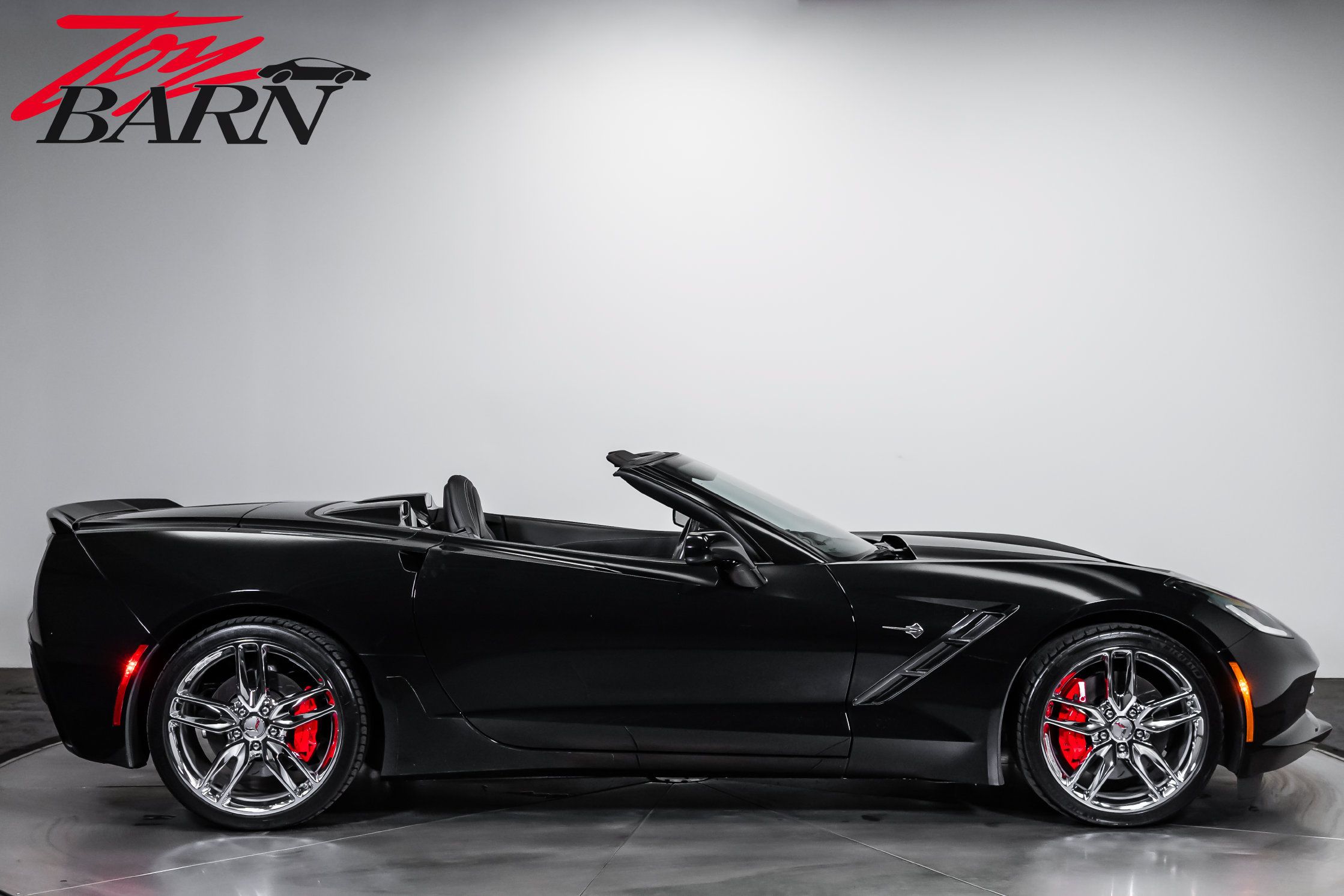 Used 2014 Chevrolet Corvette Stingray Convertible w/ 3LT Preferred Equipment Group RWD image 6
