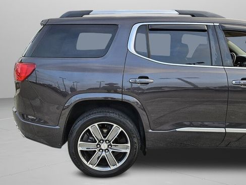 Used 2017 GMC Acadia Denali image 30