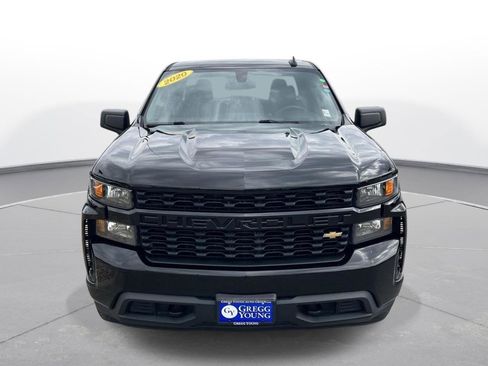 Used 2020 Chevrolet Silverado 1500 Custom w/ Custom Value Package image 8