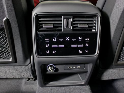 New 2026 Porsche Cayenne Coupe image 37