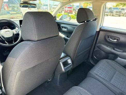 Used 2025 Honda HR-V LX image 25