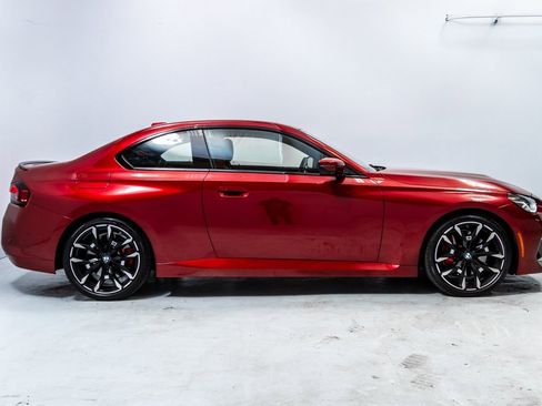 Used 2025 BMW 230i Coupe w/ M Sport Package image 8