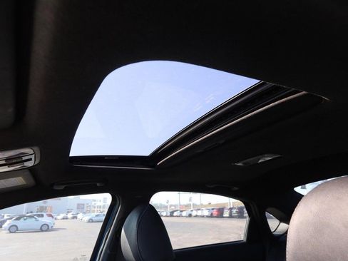 Used 2024 Kia Forte GT-Line w/ GT-Line Premium Package image 9