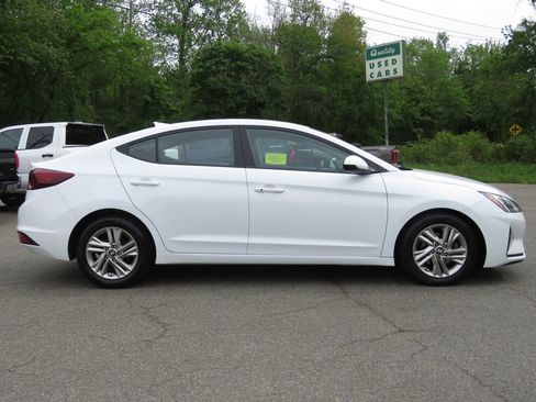 Used 2019 Hyundai Elantra Value Edition w/ Cargo Package FWD image 4