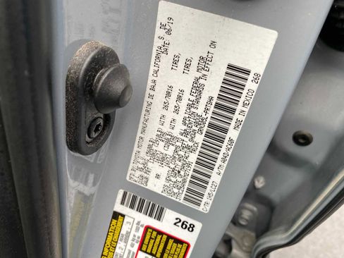 Used 2019 Toyota Tacoma TRD Off-Road image 35