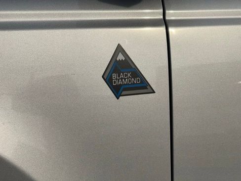 Certified 2023 Ford Bronco Black Diamond image 11