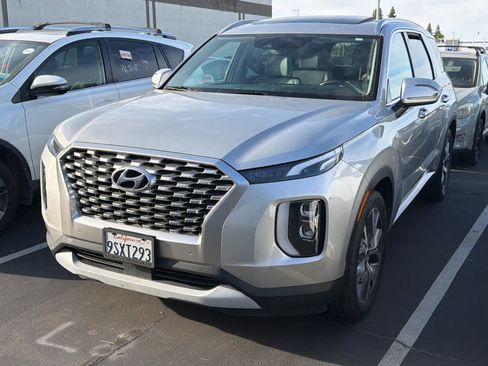 Used 2022 Hyundai Palisade SEL w/ Premium Package FWD image 1