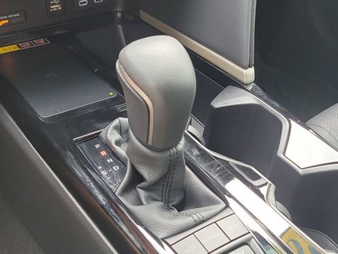 Used 2025 Toyota Camry XSE FWD image 27