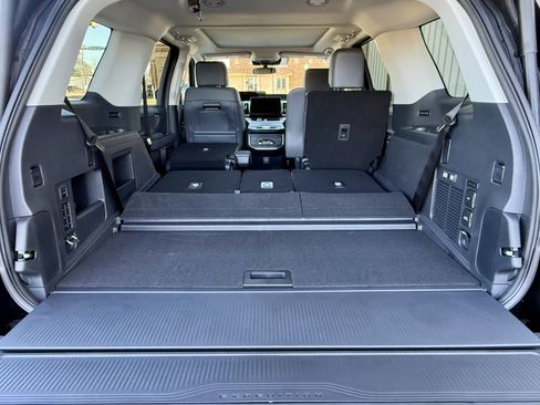 New 2025 Ford Expedition Active image 19