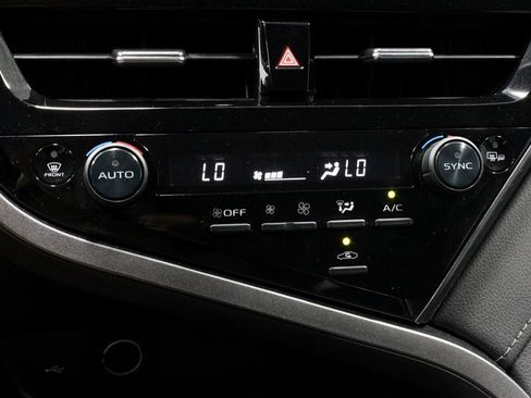 Used 2023 Toyota Camry LE w/ Convenience Package FWD image 29