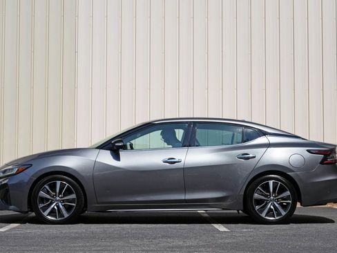 Used 2019 Nissan Maxima 3.5 SV w/ Floor Mat Group FWD image 8