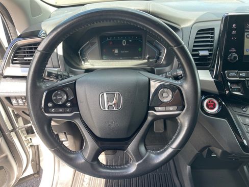 Used 2023 Honda Odyssey Touring image 7