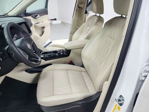 Used 2023 Buick Envision Avenir image 19