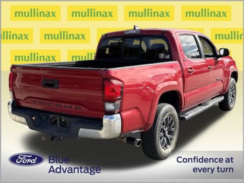 Used 2021 Toyota Tacoma SR5 w/ SR5 Appearance Package (SM) image 4