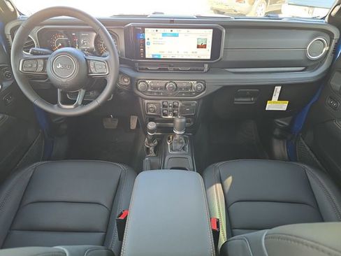 New 2026 Jeep Gladiator Sport AWD/4WD image 9