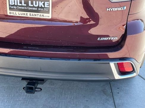 Used 2018 Toyota Highlander Limited Platinum AWD/4WD image 5