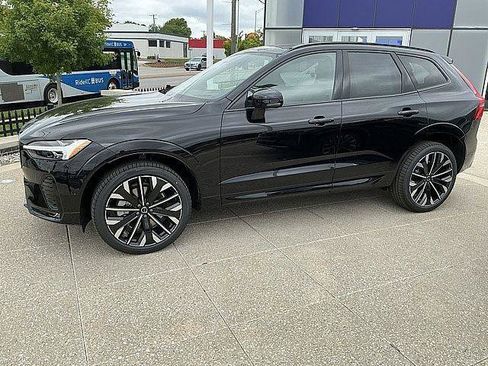 New 2026 Volvo XC60 B5 Ultra w/ Climate Package AWD/4WD image 11