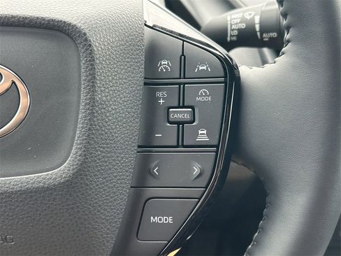 Used 2025 Toyota Prius Limited image 43