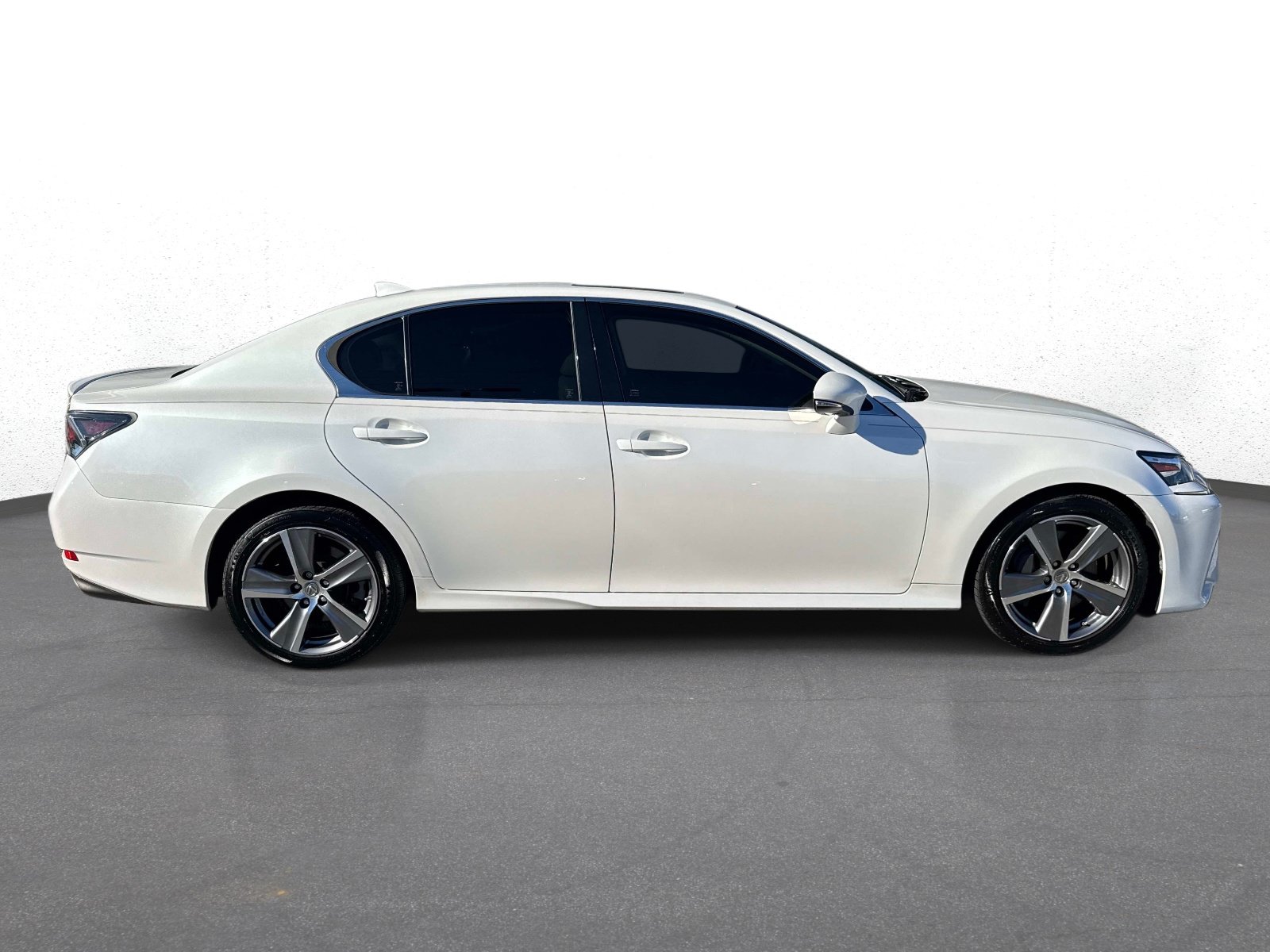 Used 2017 Lexus GS 350 RWD image 2
