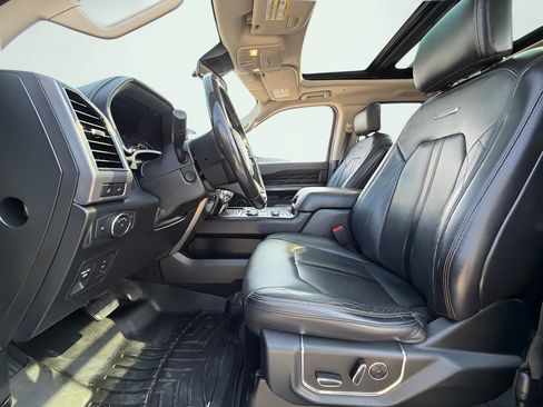 Used 2019 Ford Expedition Max Platinum AWD/4WD image 8